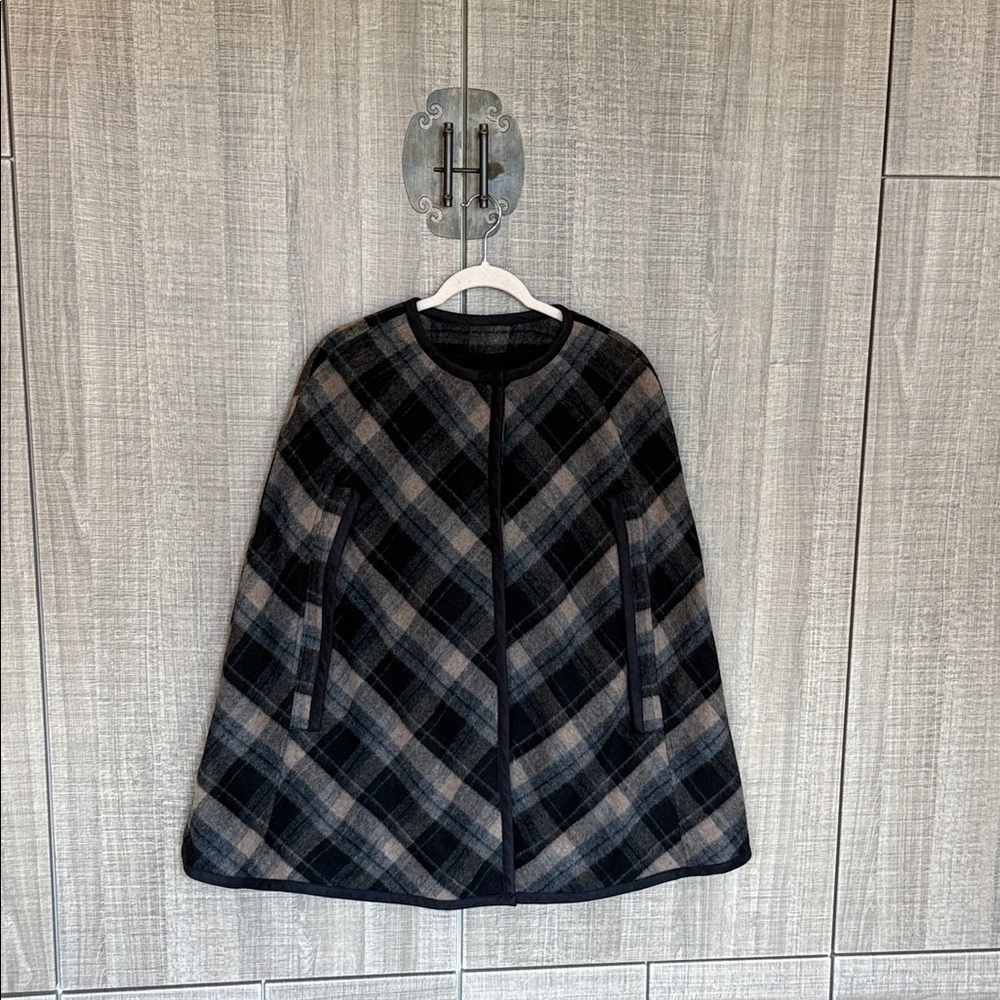 Zara Plaid Cape-Style Coat‎